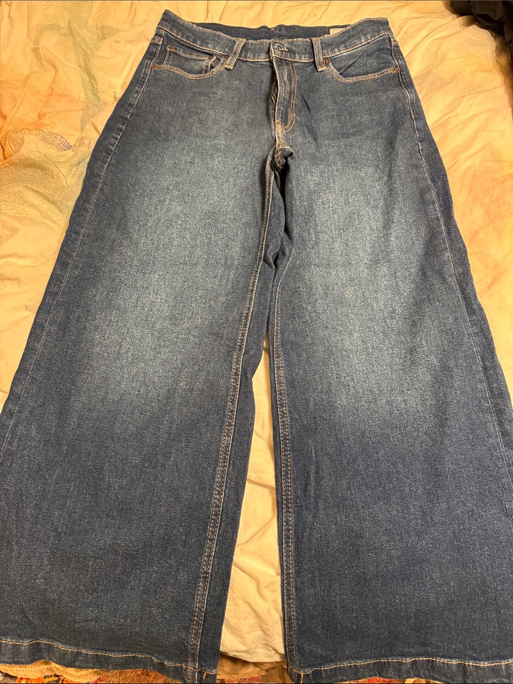 GAP Wide-Leg High-Rise Jeans in Indigo Blue